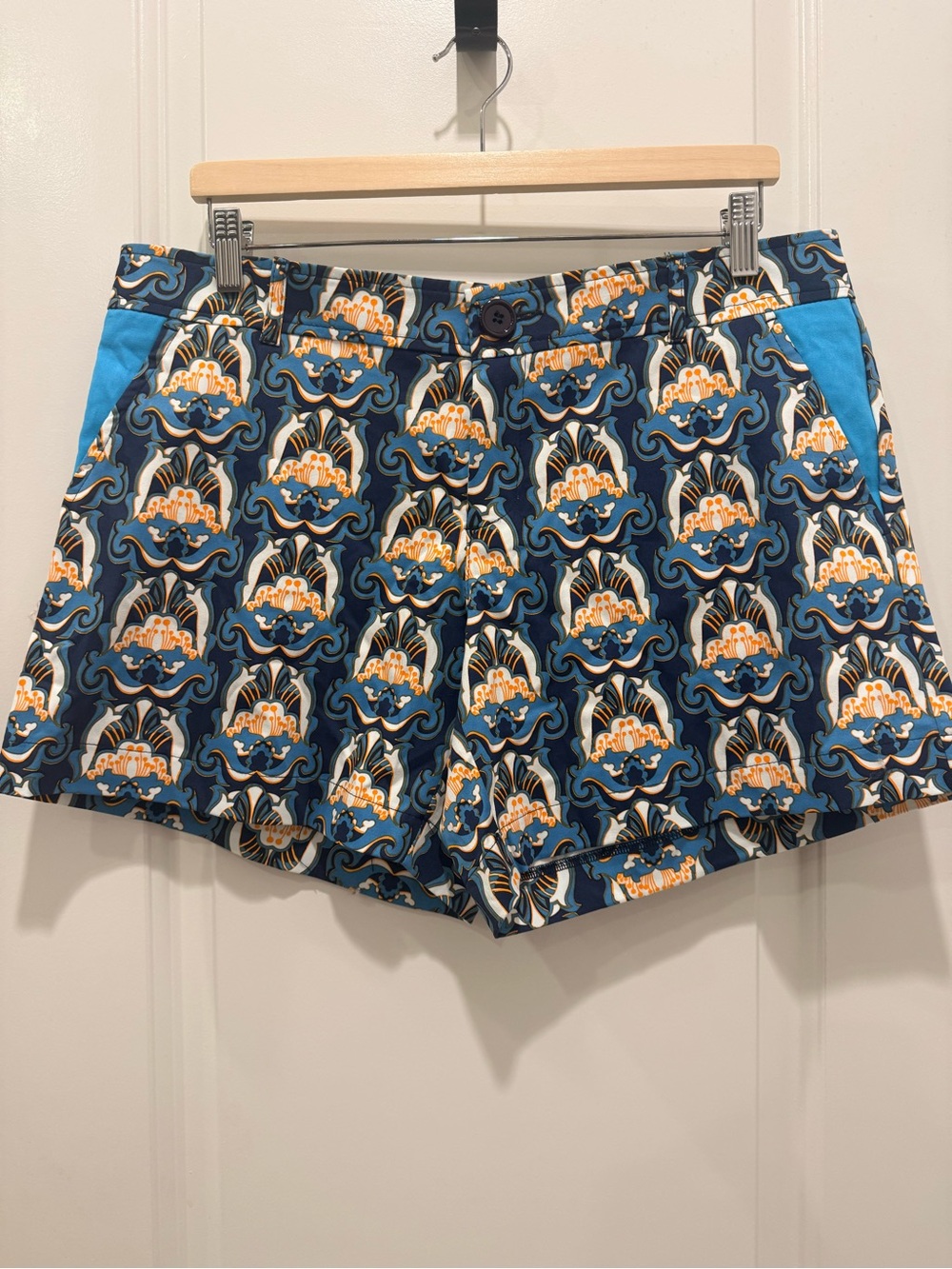 Tracy Negoshian Calypso Navy and Turquoise Patterned Flat Front Shorts